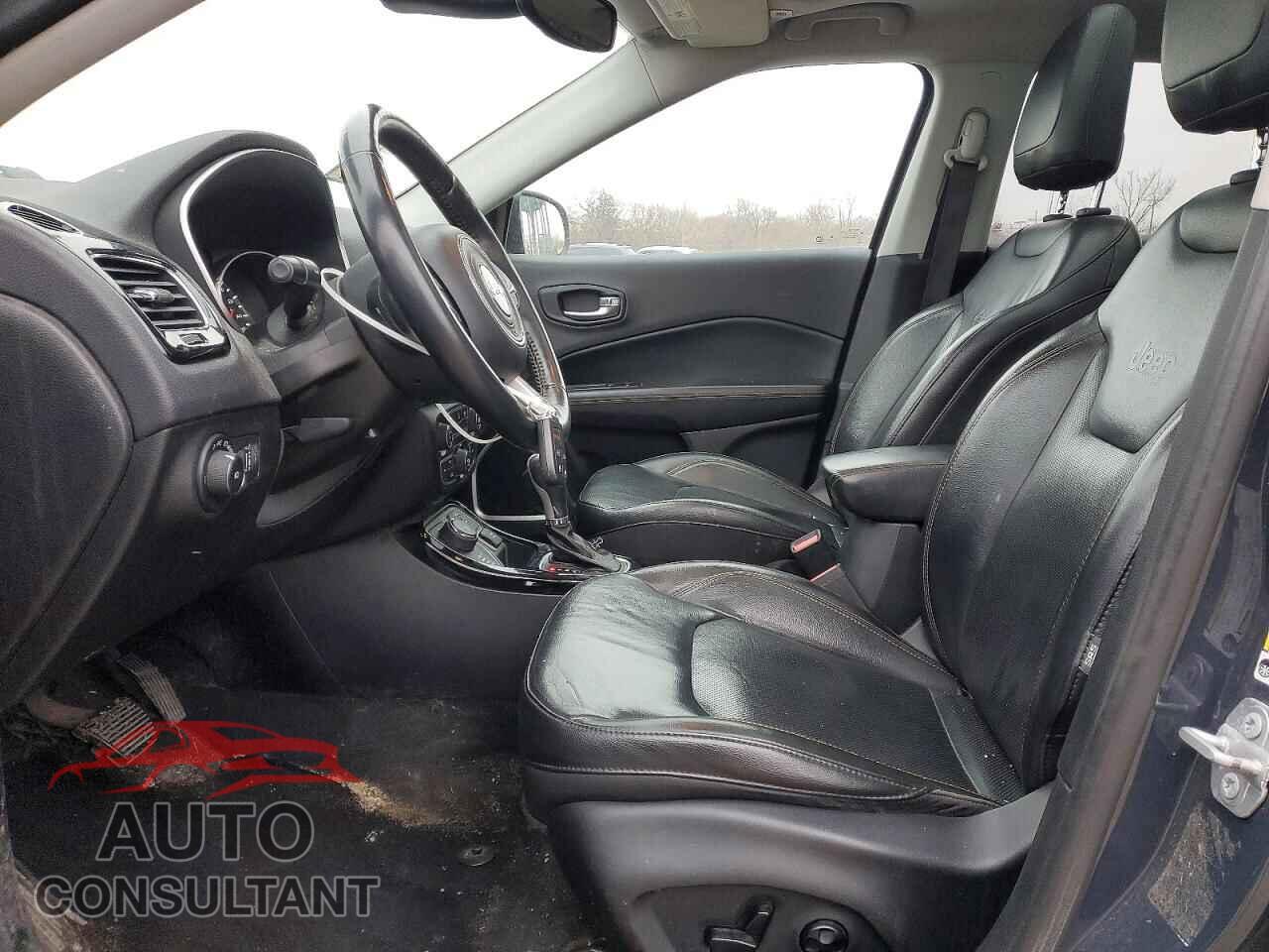 JEEP COMPASS 2018 - 3C4NJDCB3JT281139