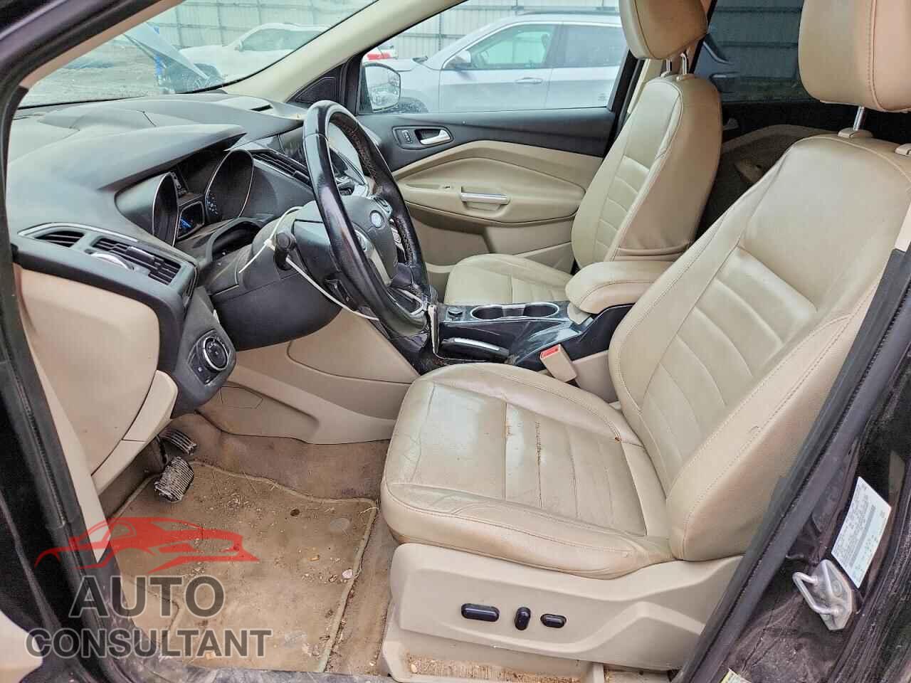 FORD ESCAPE 2014 - 1FMCU9J96EUE12552