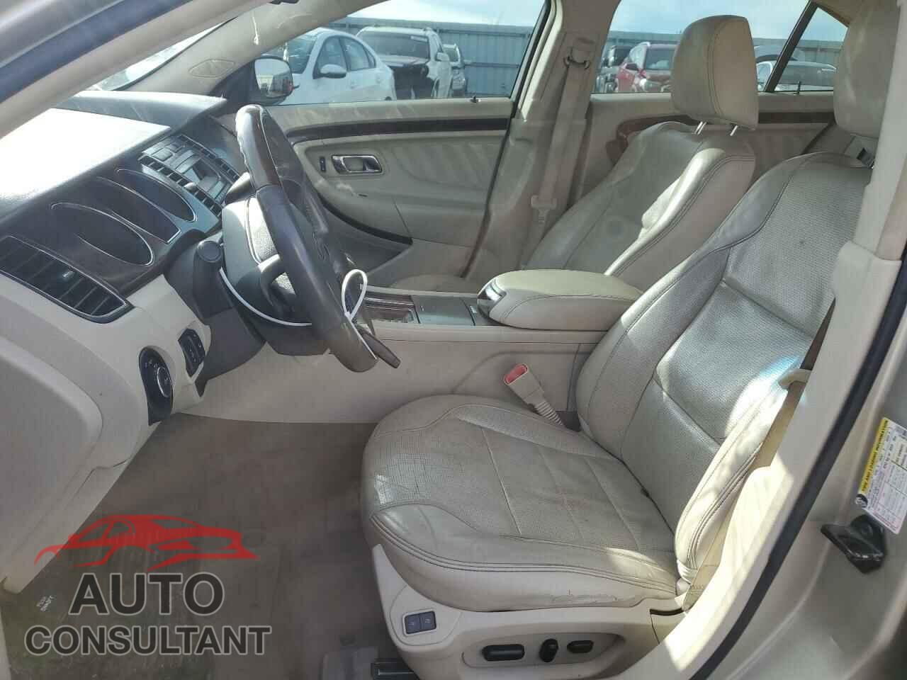 FORD TAURUS 2011 - 1FAHP2FW5BG116753