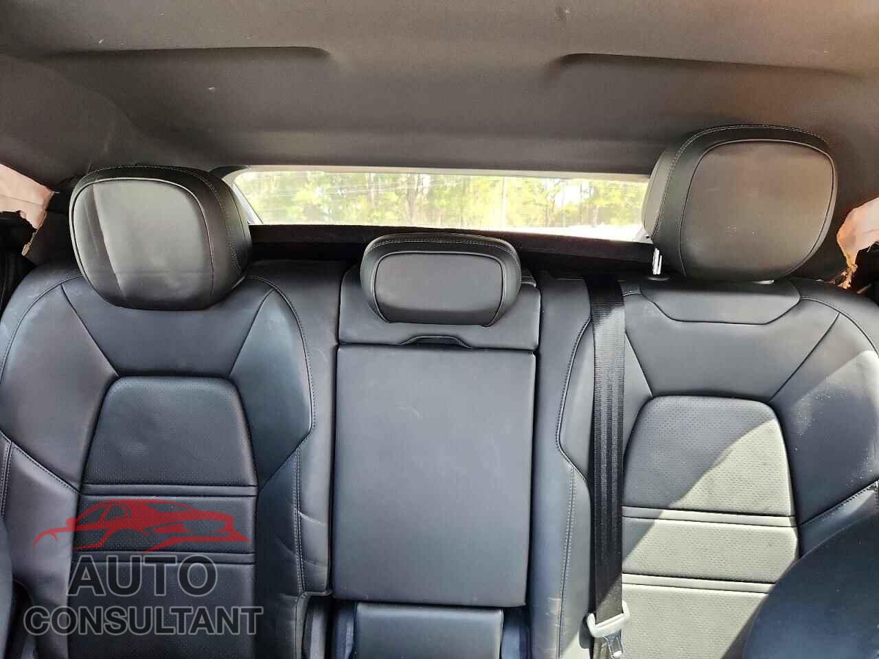 PORSCHE CAYENNE 2020 - WP1BB2AY2LDA57430