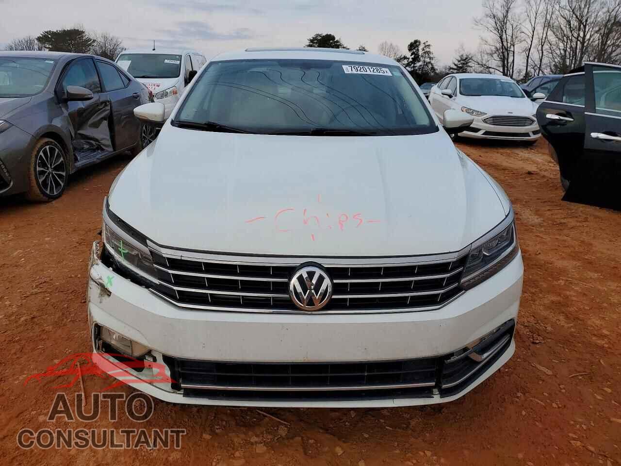 VOLKSWAGEN PASSAT 2016 - 1VWCS7A32GC067665