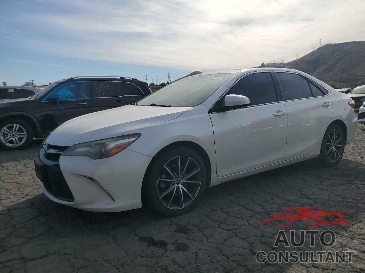 TOYOTA CAMRY 2016 - 4T1BF1FK2GU242387