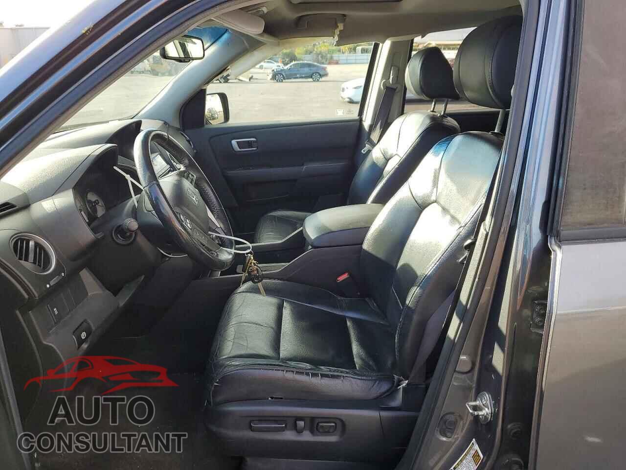 HONDA PILOT 2012 - 5FNYF4H73CB052898