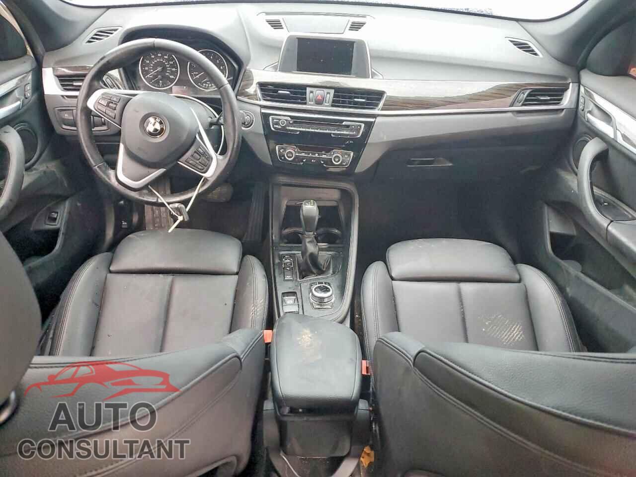 BMW X1 2017 - WBXHT3C31H5F81756