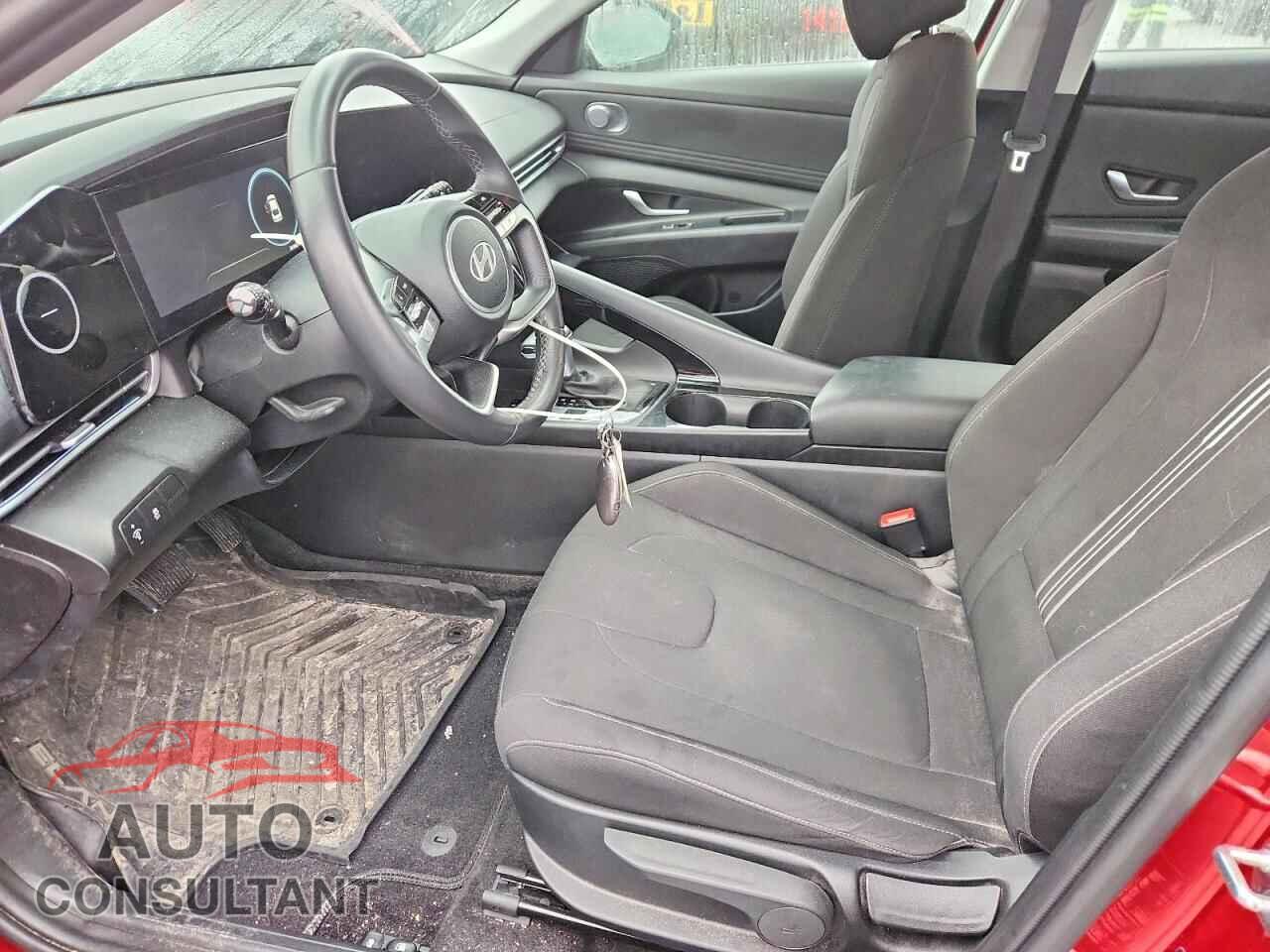 HYUNDAI ELANTRA 2024 - KMHLS4DG3RU677177