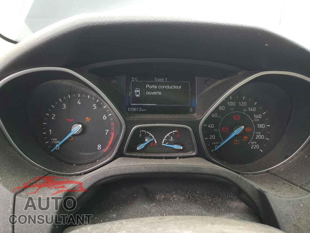 FORD FOCUS 2015 - 1FADP3F29FL296883