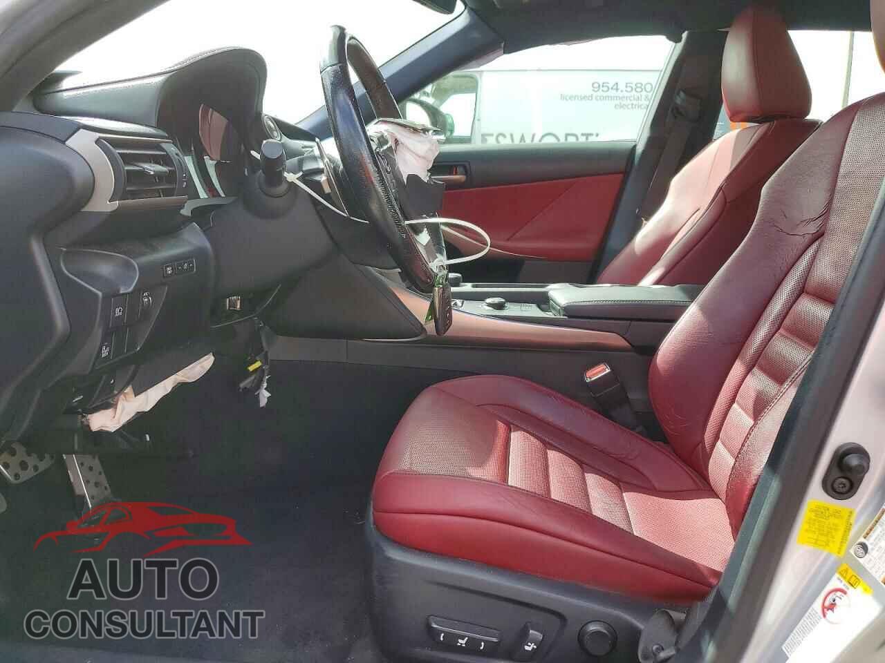 LEXUS IS 200T 2017 - JTHBA1D23H5045308