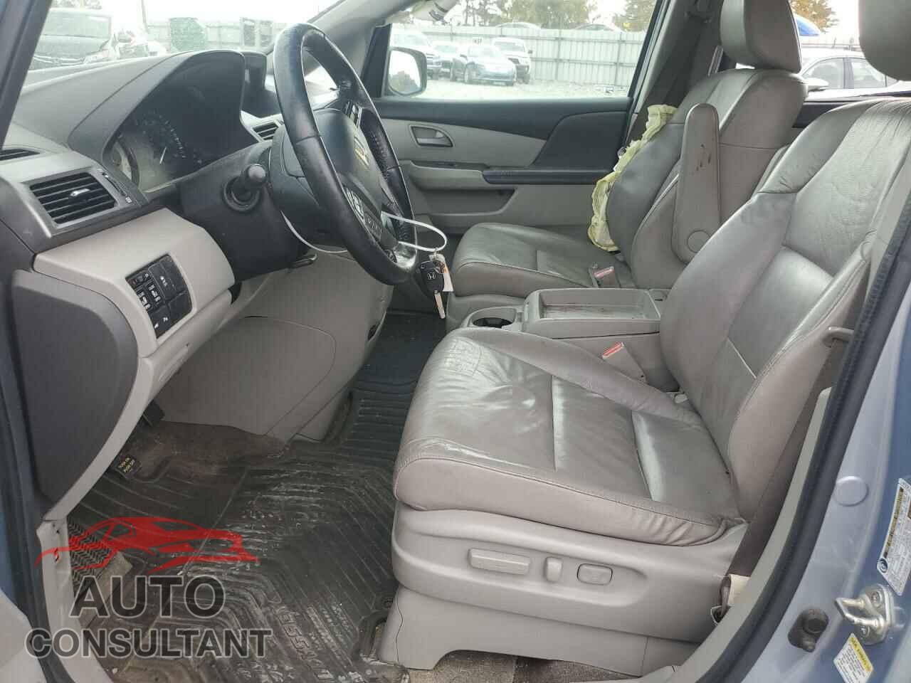 HONDA ODYSSEY 2013 - 5FNRL5H90DB036132