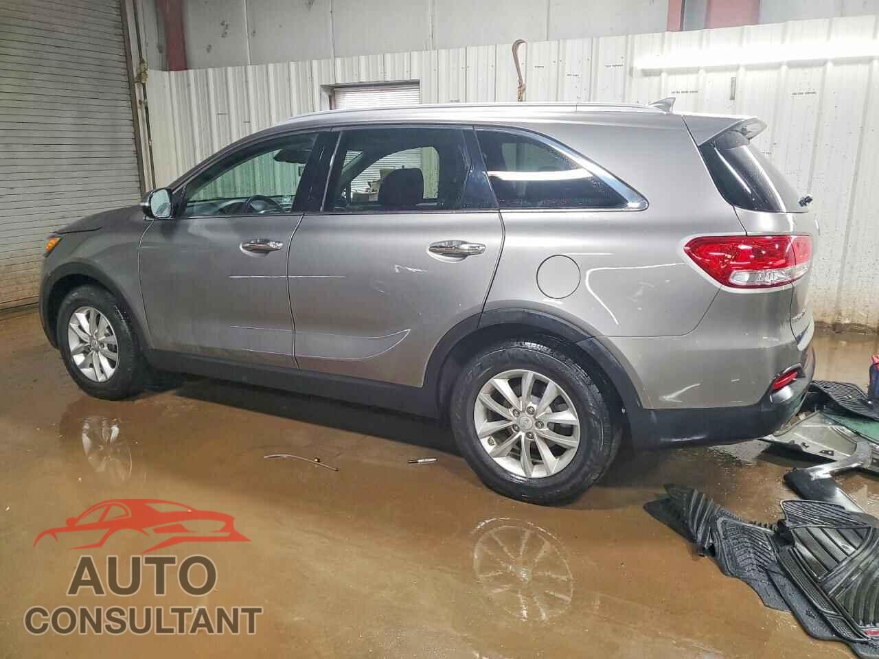 KIA SORENTO 2017 - 5XYPG4A32HG261310