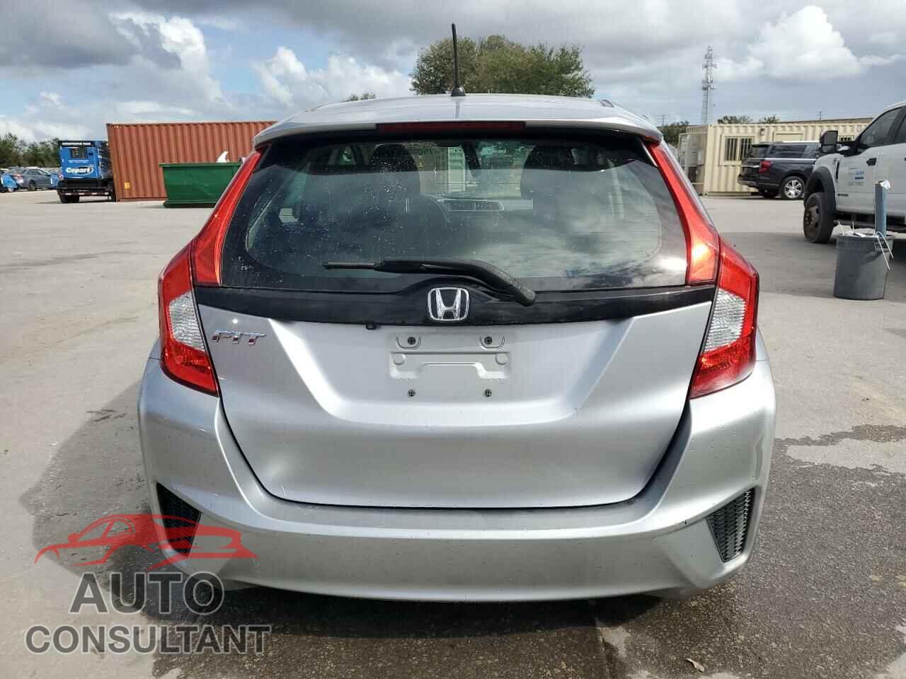 HONDA FIT 2017 - 3HGGK5H52HM712395