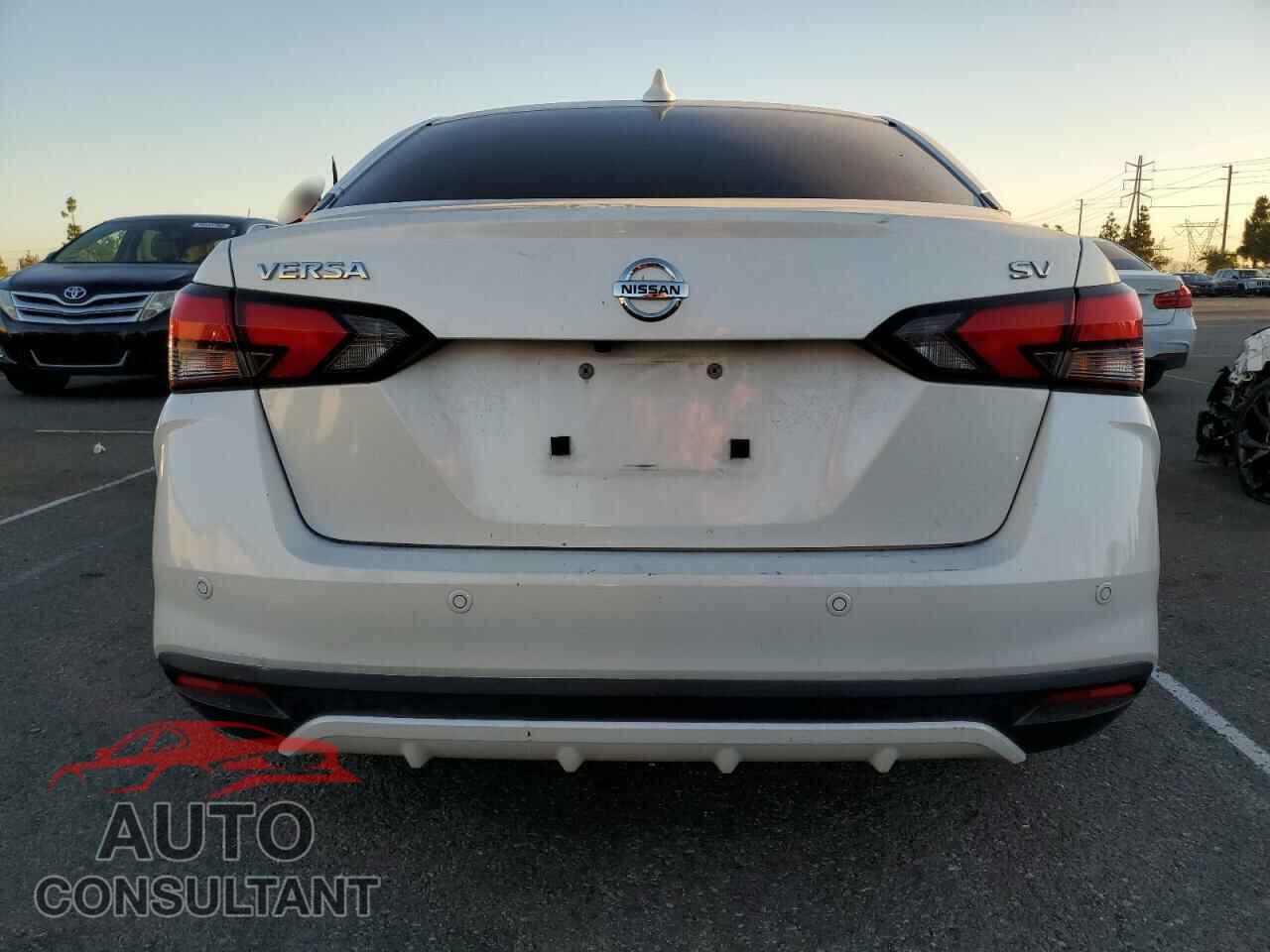 NISSAN VERSA 2020 - 3N1CN8EV0LL859231