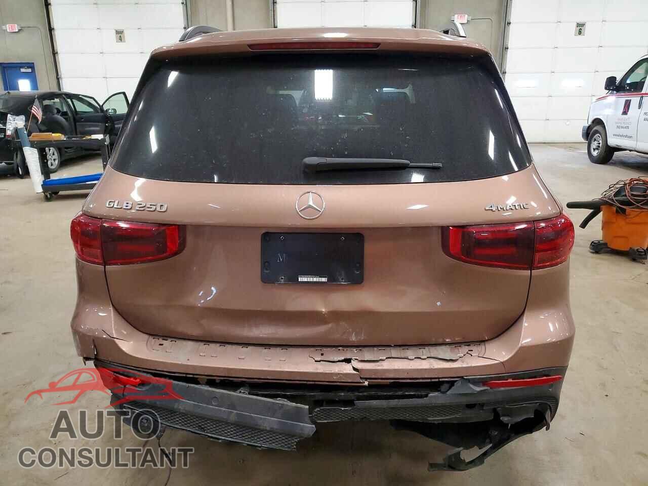 MERCEDES-BENZ GLB-CLASS 2024 - W1N4M4HB3RW355704