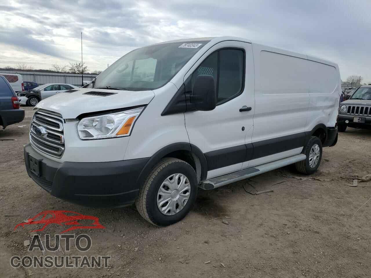 FORD TRANSIT 2019 - 1FTYR1YM1KKB01187