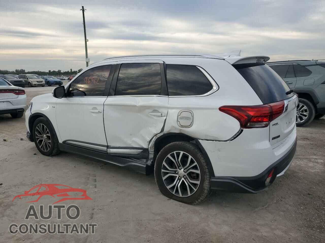 MITSUBISHI OUTLANDER 2017 - JA4JZ4AX8HZ009642