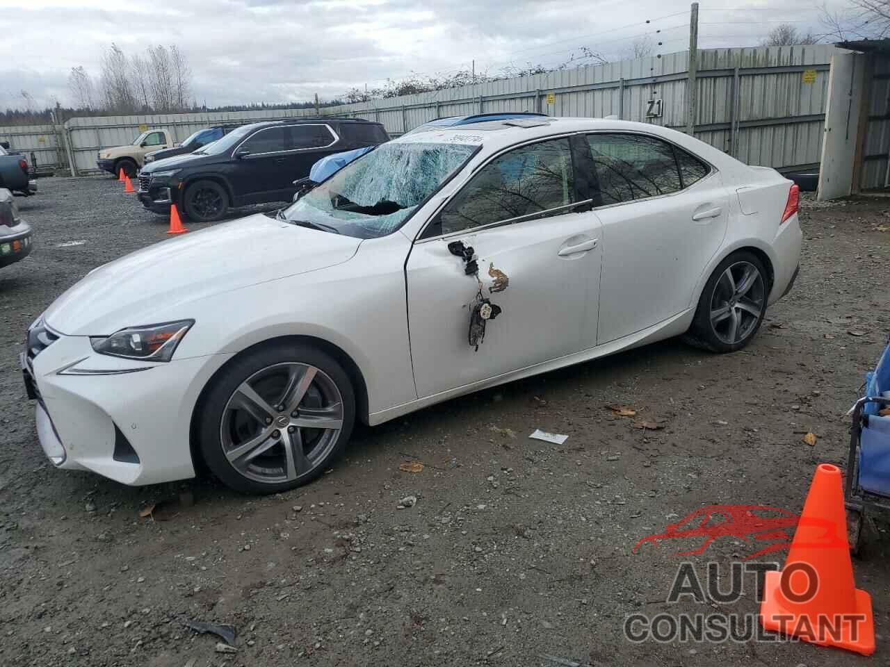 LEXUS IS 2018 - JTHC81D20J5027130