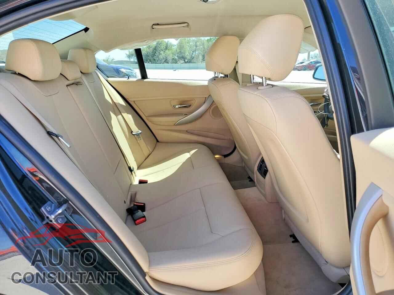 BMW 320 2014 - WBA3B1C54EK133745