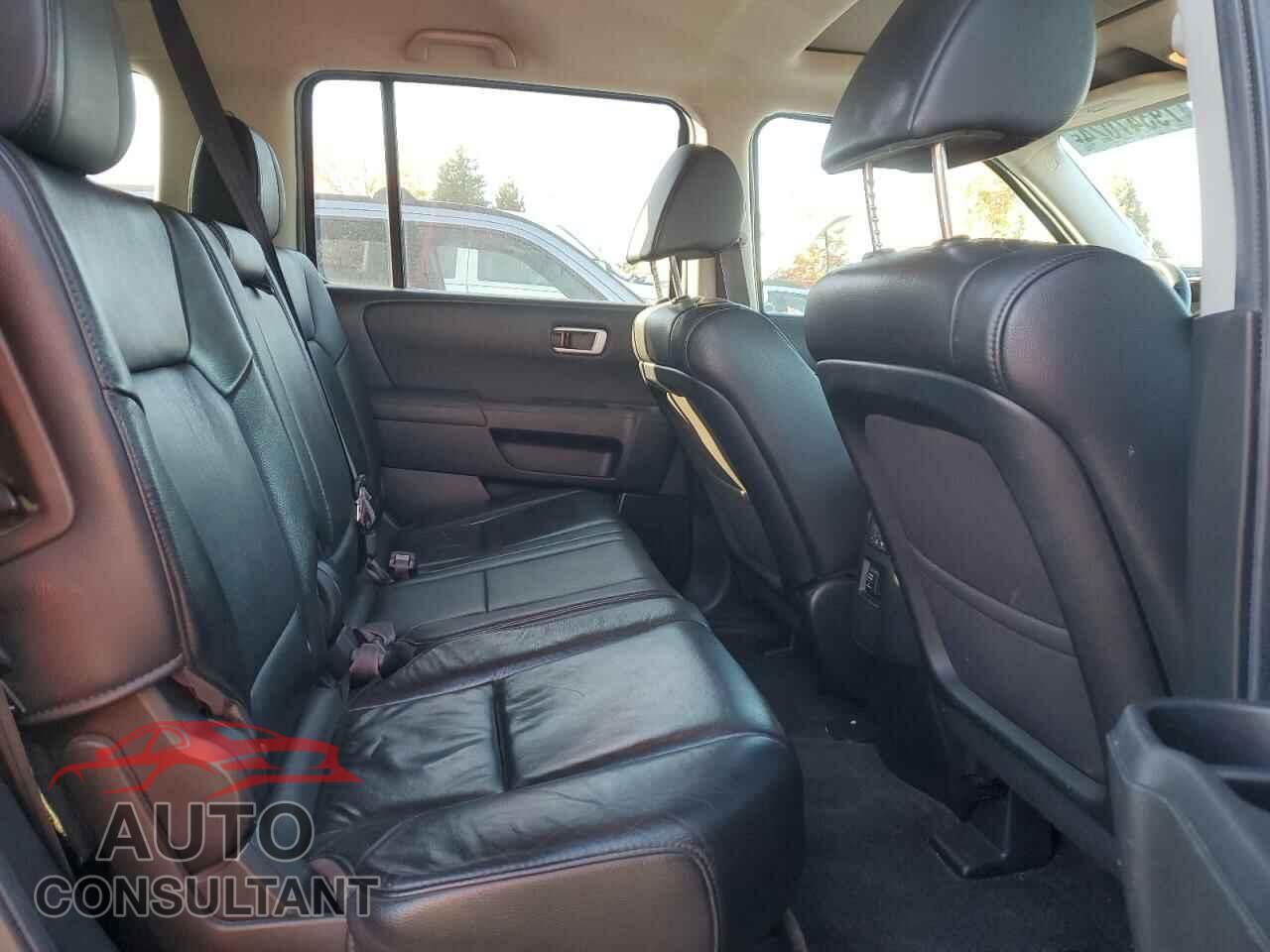 HONDA PILOT 2013 - 5FNYF4H54DB037603