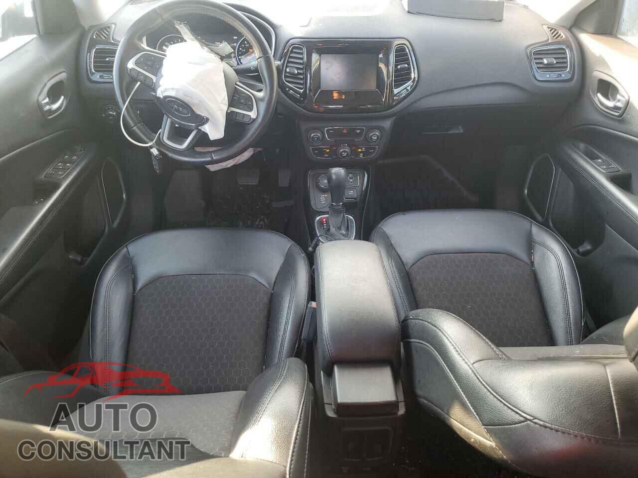JEEP COMPASS 2020 - 3C4NJDBB6LT148704