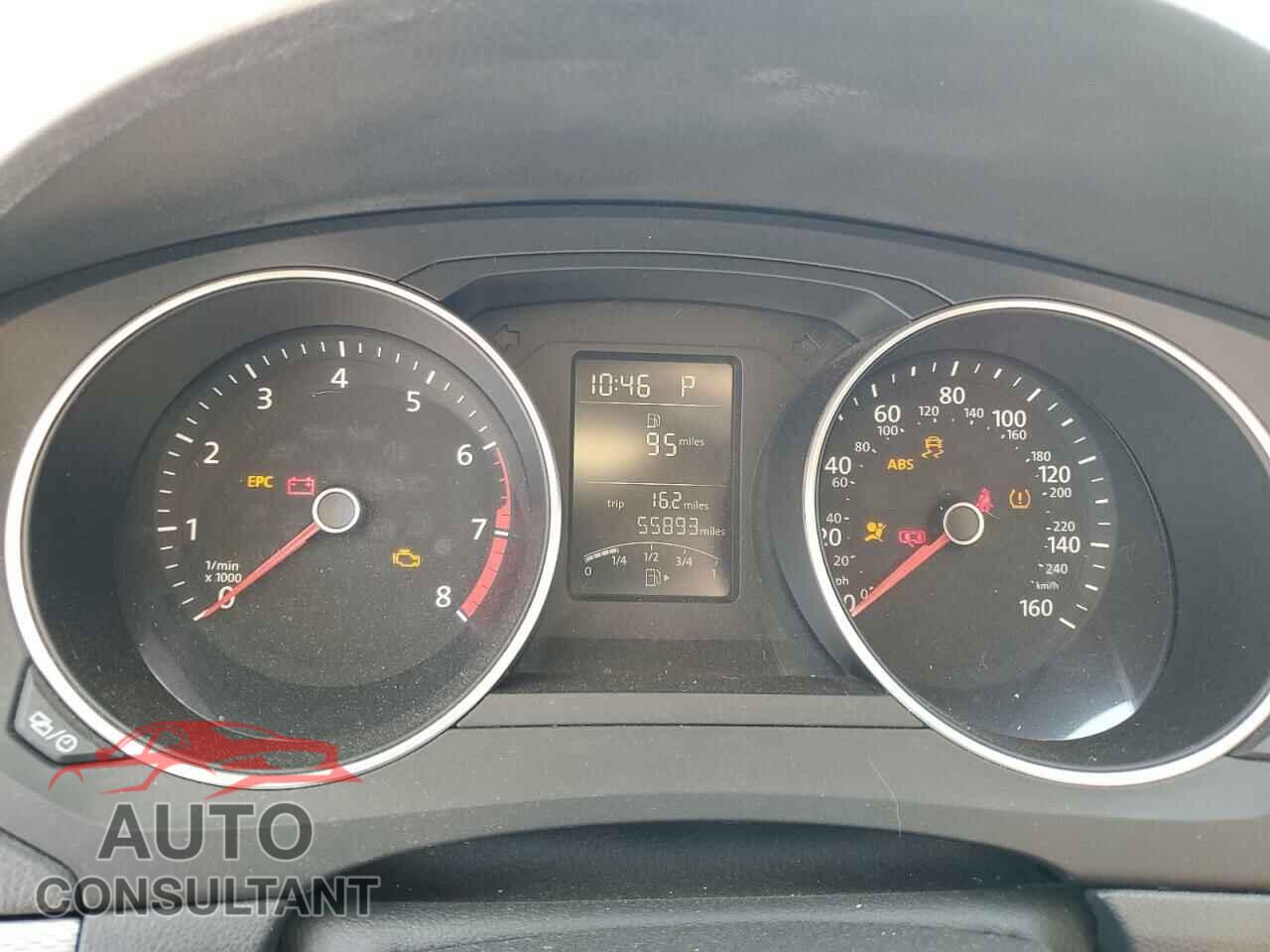 VOLKSWAGEN JETTA 2017 - 3VW2B7AJXHM329376