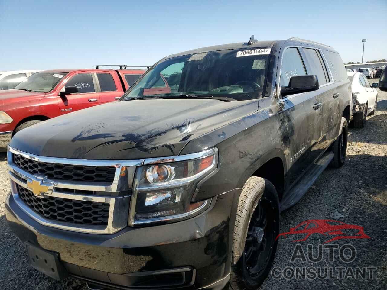 CHEVROLET SUBURBAN 2017 - 1GNSCHKC6HR394544