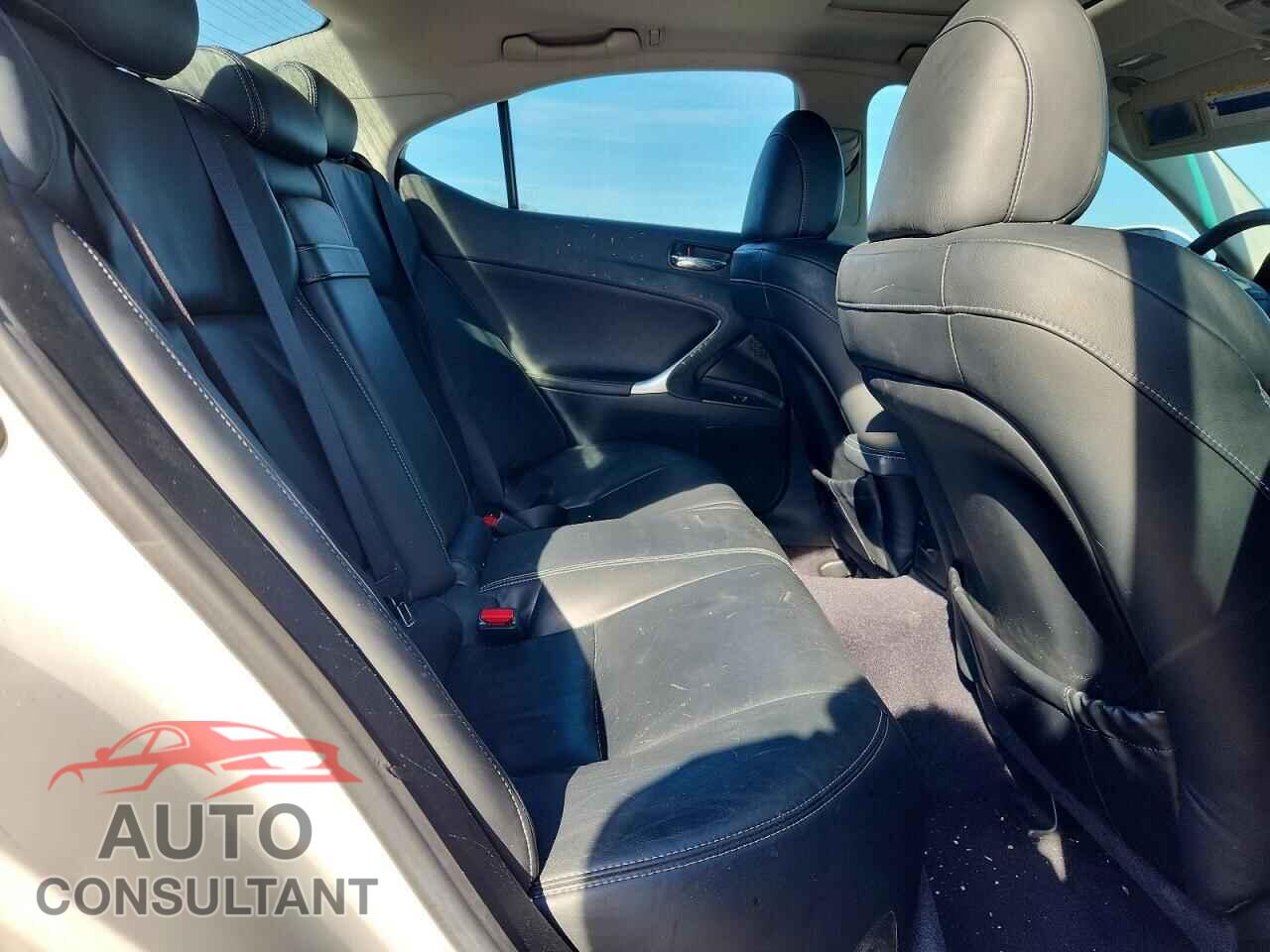 LEXUS IS 2010 - JTHBF5C24A5108285