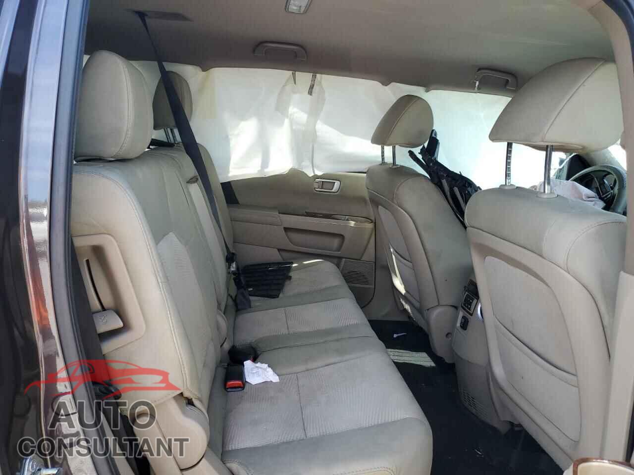 HONDA PILOT 2013 - 5FNYF4H21DB083721