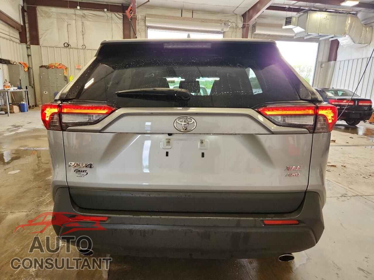 TOYOTA RAV4 2019 - JTMP1RFV6KD512313