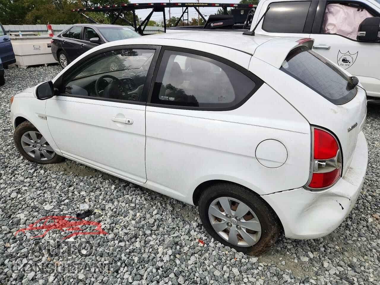 HYUNDAI ACCENT 2011 - KMHCM3AC2BU198390