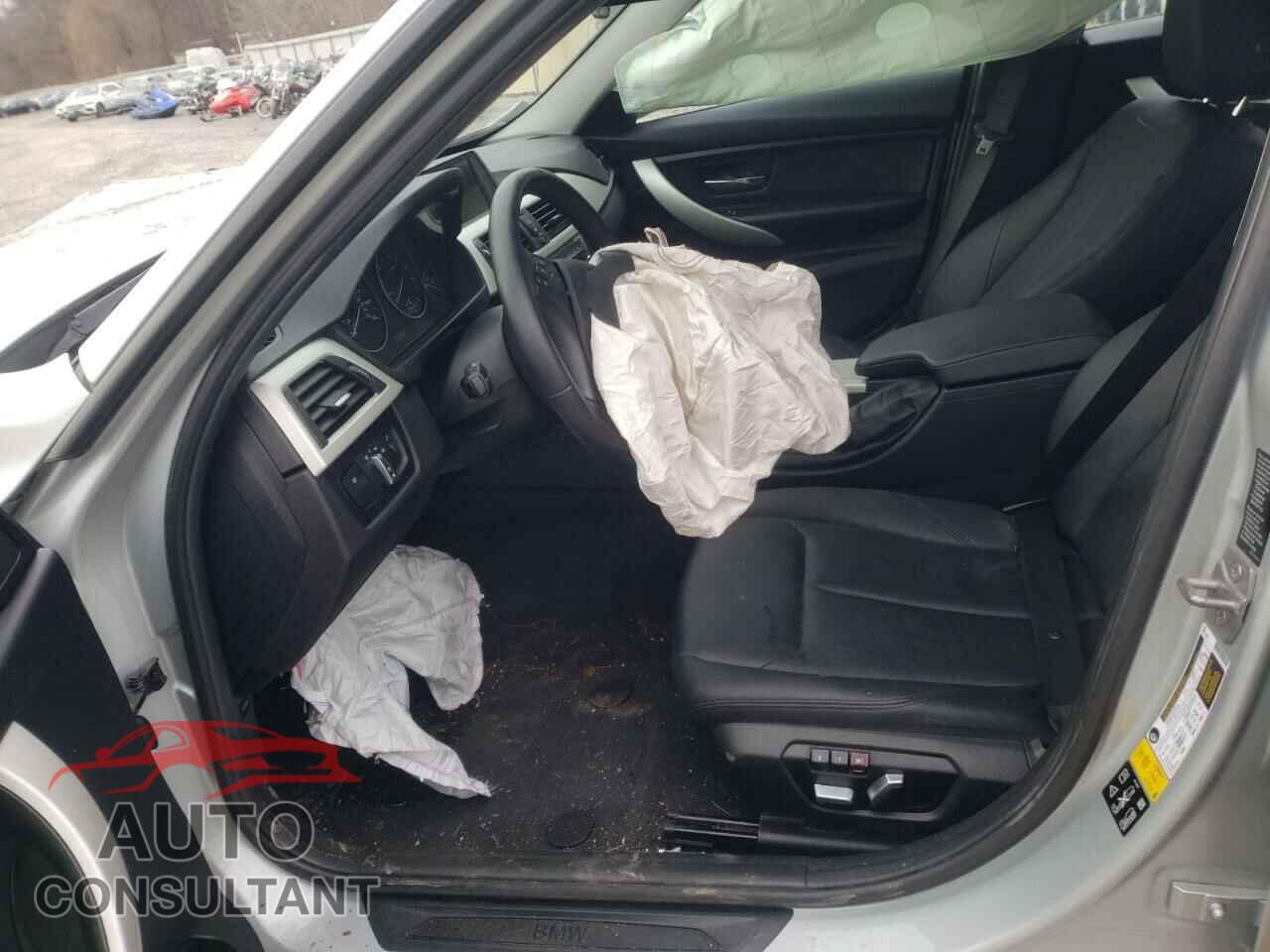 BMW 3 SERIES 2016 - WBA8E5G50GNU21164