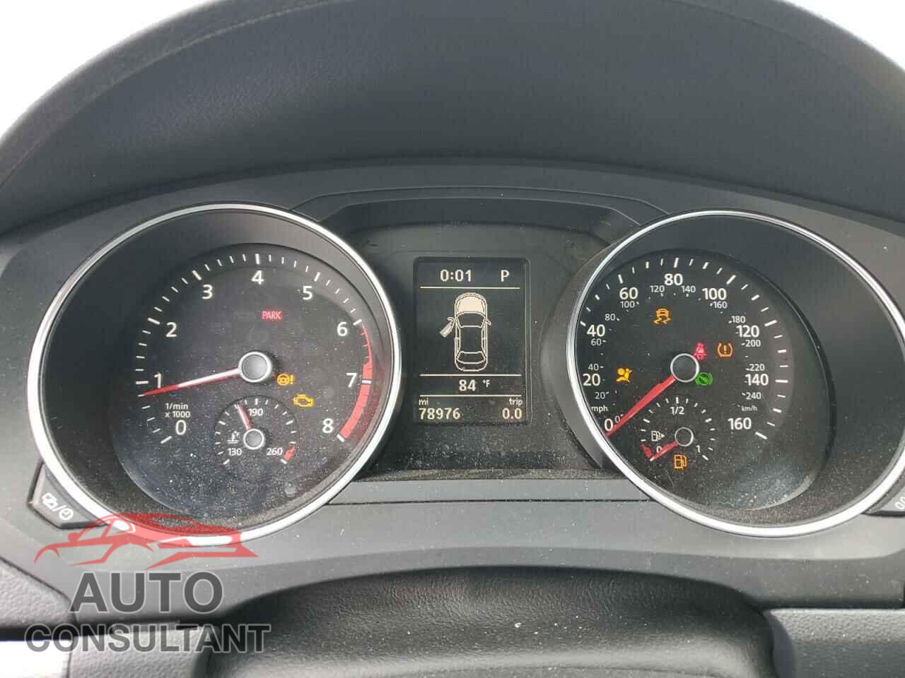 VOLKSWAGEN JETTA 2018 - 3VWDB7AJ9JM242566