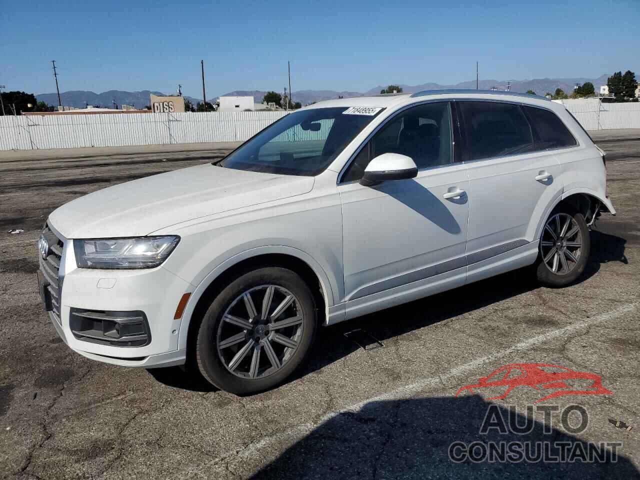 AUDI Q7 2019 - WA1LHAF73KD023830