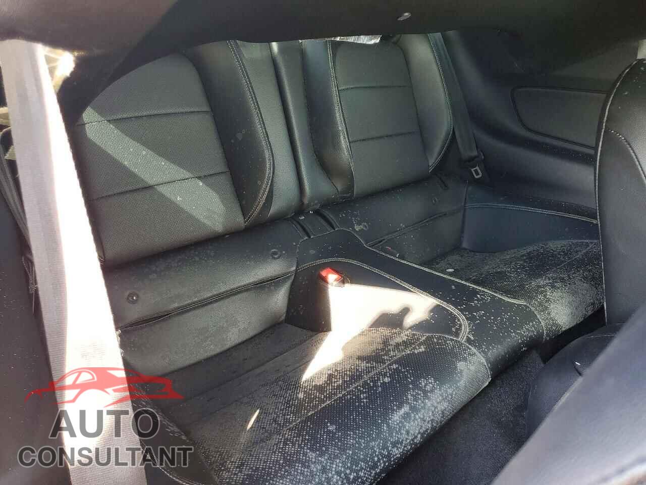 FORD MUSTANG 2018 - 1FA6P8TH2J5174149