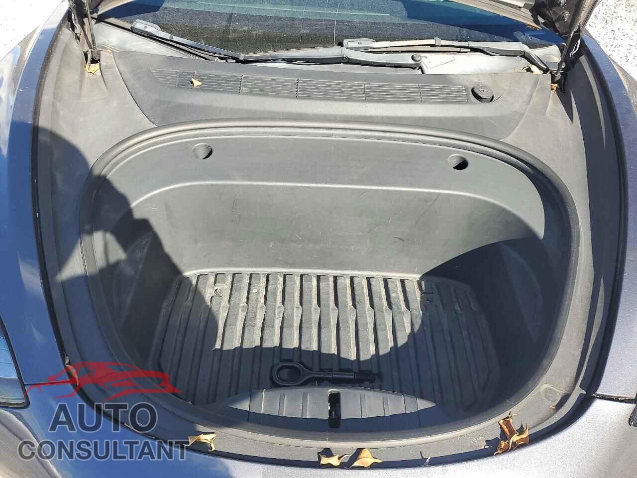TESLA MODEL 3 2021 - 5YJ3E1EA5MF092610