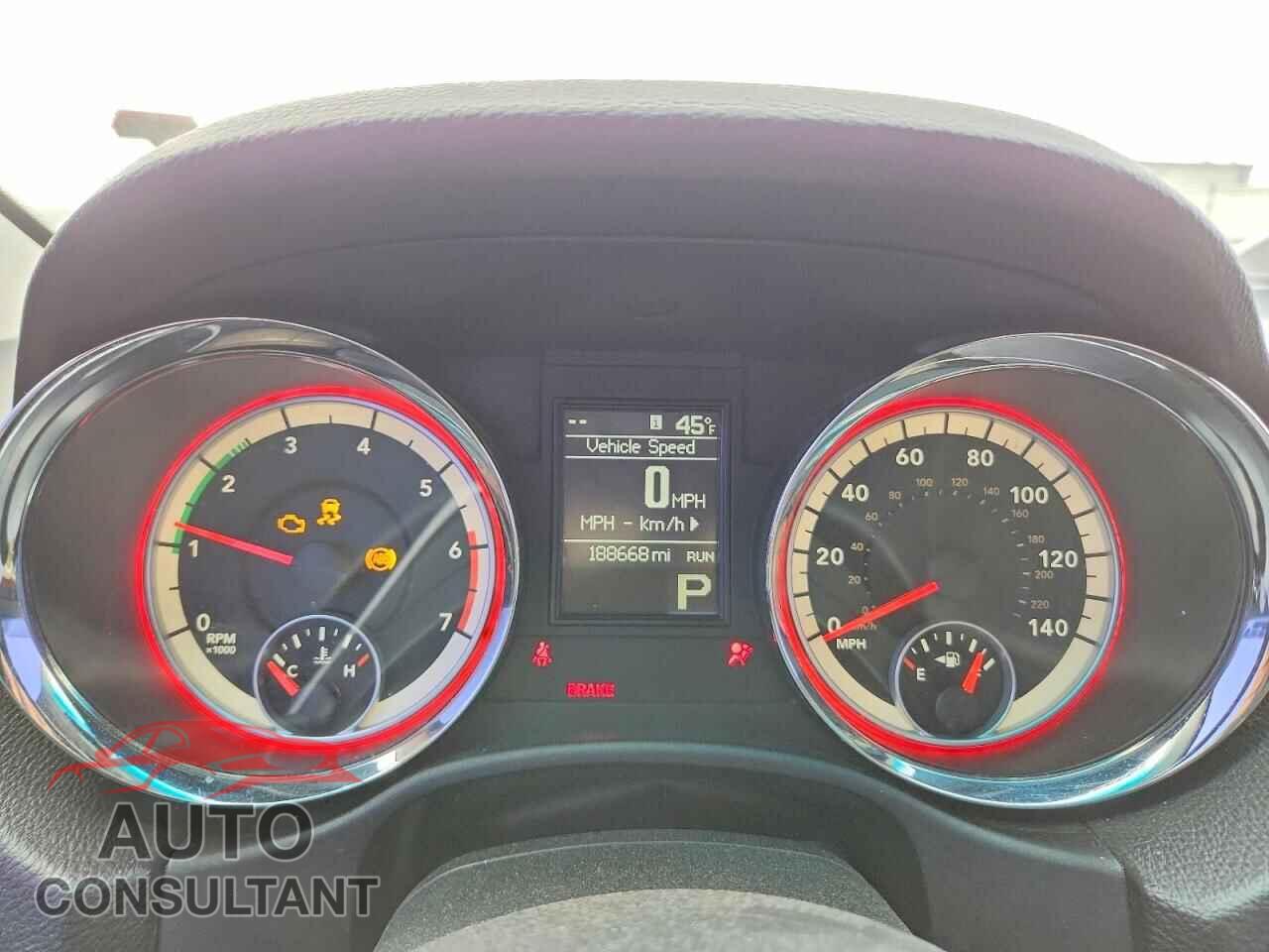 DODGE DURANGO 2013 - 1C4SDHET3DC690815