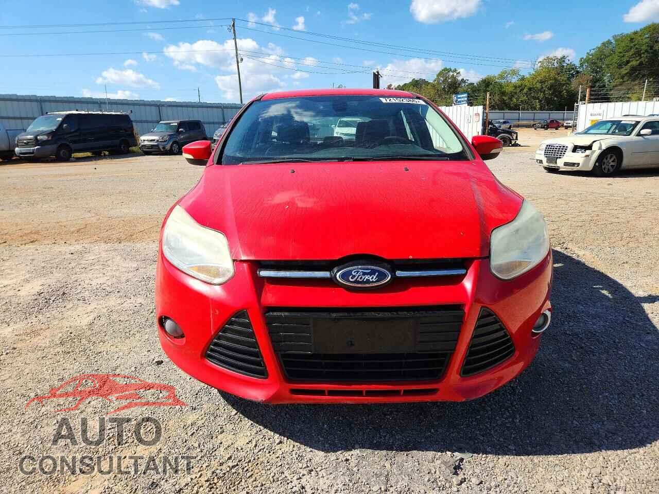FORD FOCUS 2012 - 1FAHP3M2XCL472937