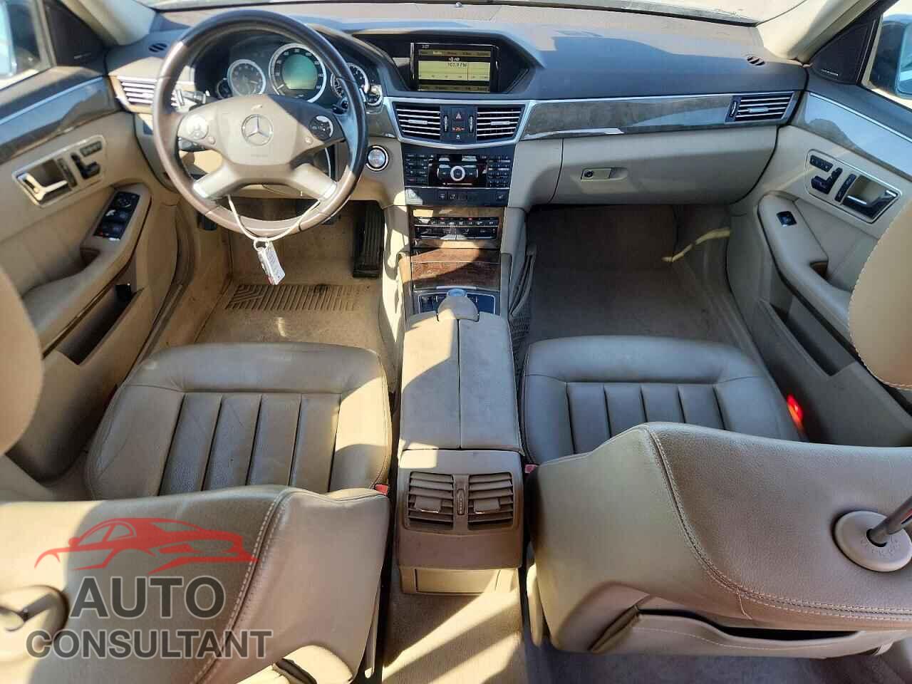 MERCEDES-BENZ E-CLASS 2010 - WDDHF5GB2AA084071