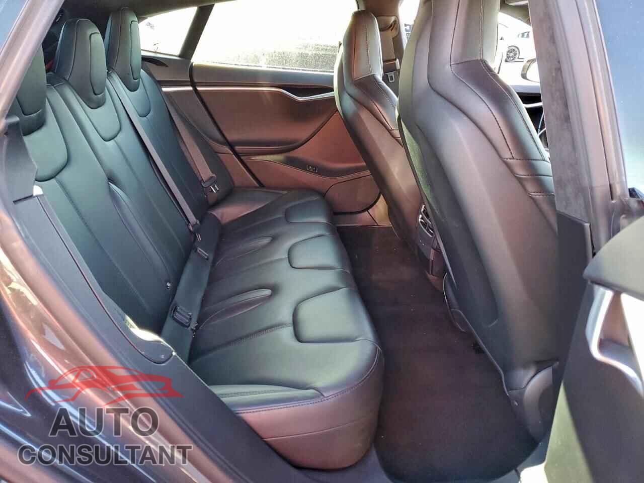 TESLA MODEL S 2016 - 5YJSA1E13GF162603