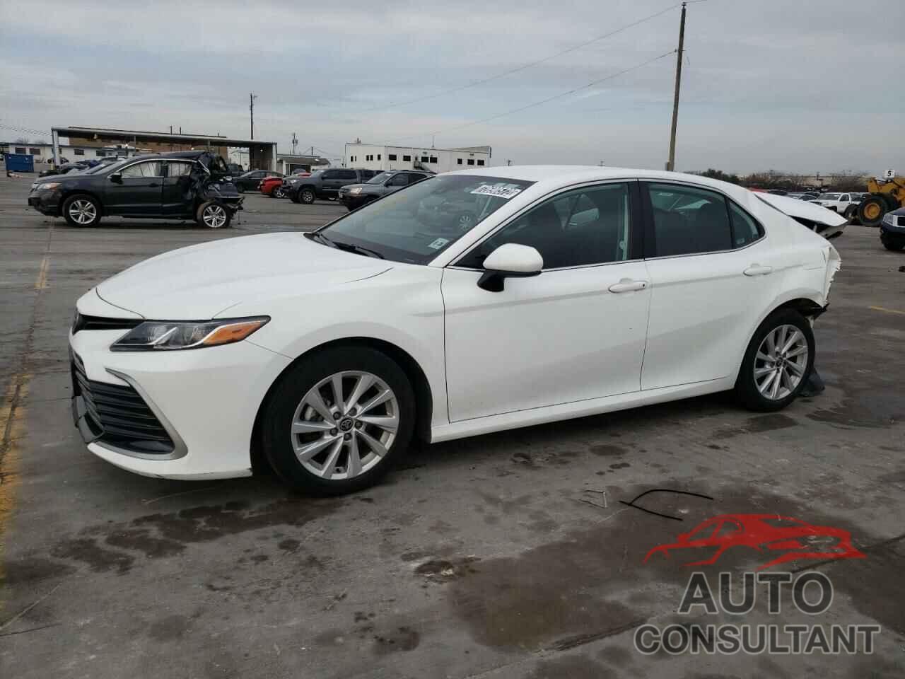 TOYOTA CAMRY 2021 - 4T1C11AK4MU467478