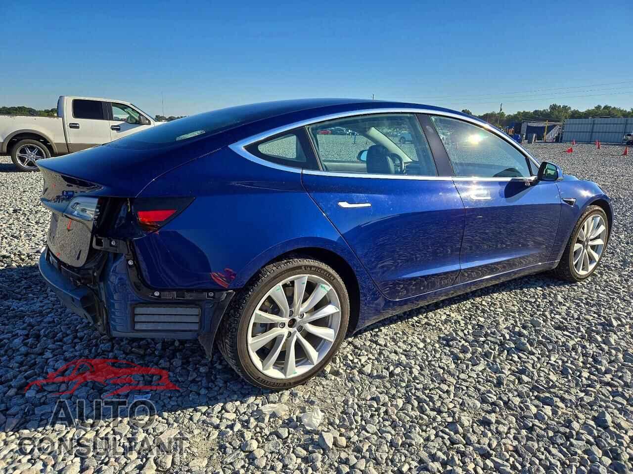 TESLA MODEL 3 2018 - 5YJ3E1EB0JF117398