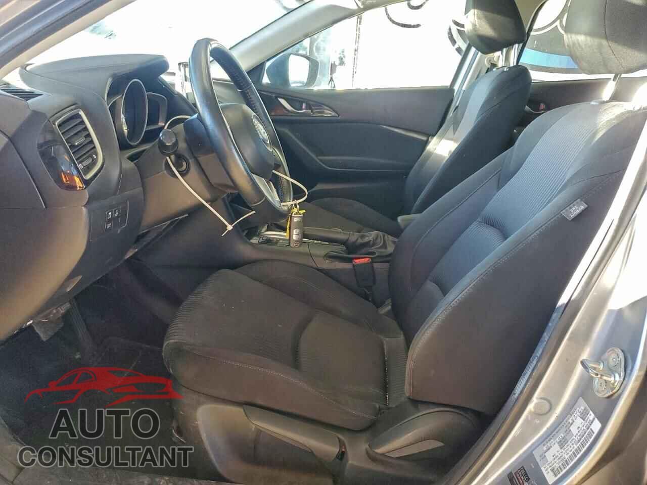MAZDA 3 2015 - 3MZBM1L71FM158846