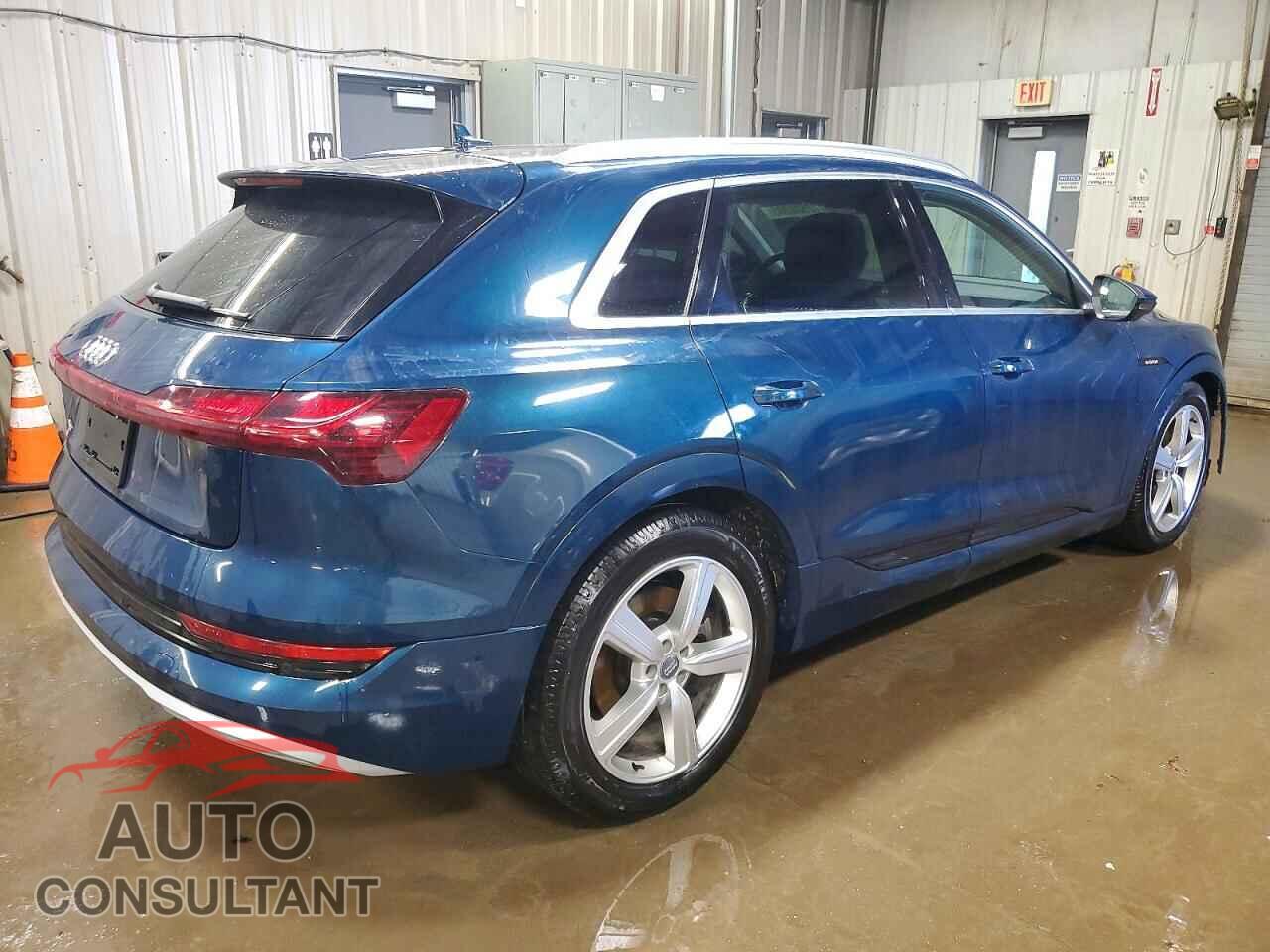 AUDI E-TRON 2019 - WA1LAAGE9KB024851