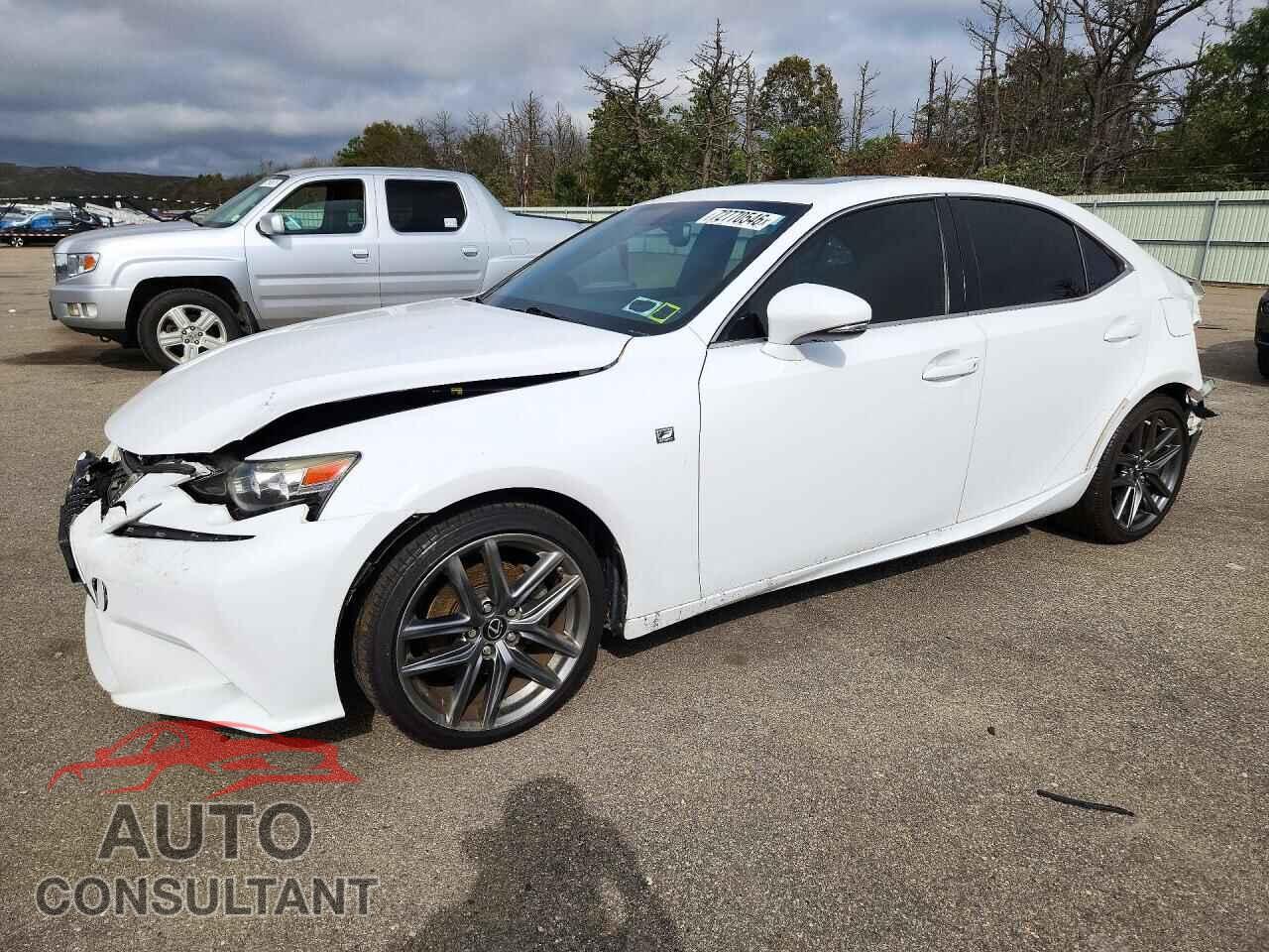 LEXUS IS 2015 - JTHCF1D20F5028839