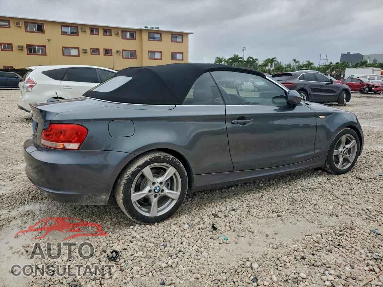 BMW 1 SERIES 2013 - WBAUL7C58DVU08521