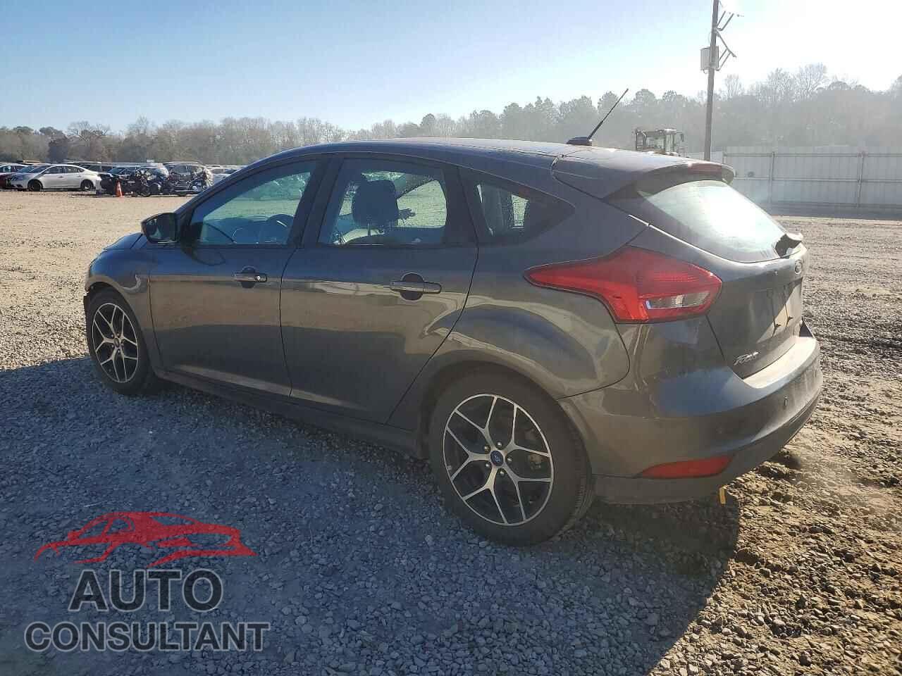 FORD FOCUS 2017 - 1FADP3M28HL322704