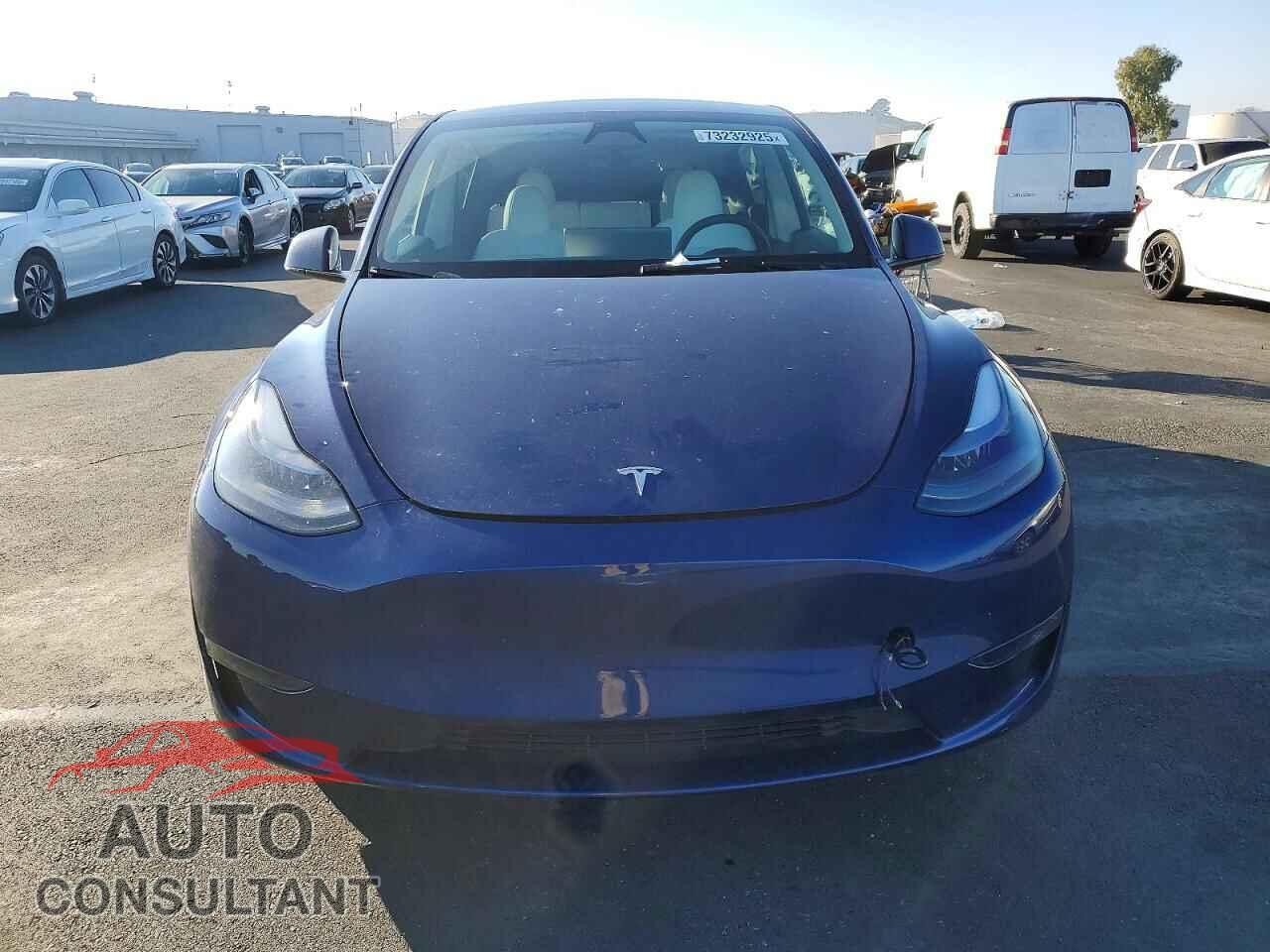 TESLA MODEL Y 2023 - 7SAYGDEFXPF977521