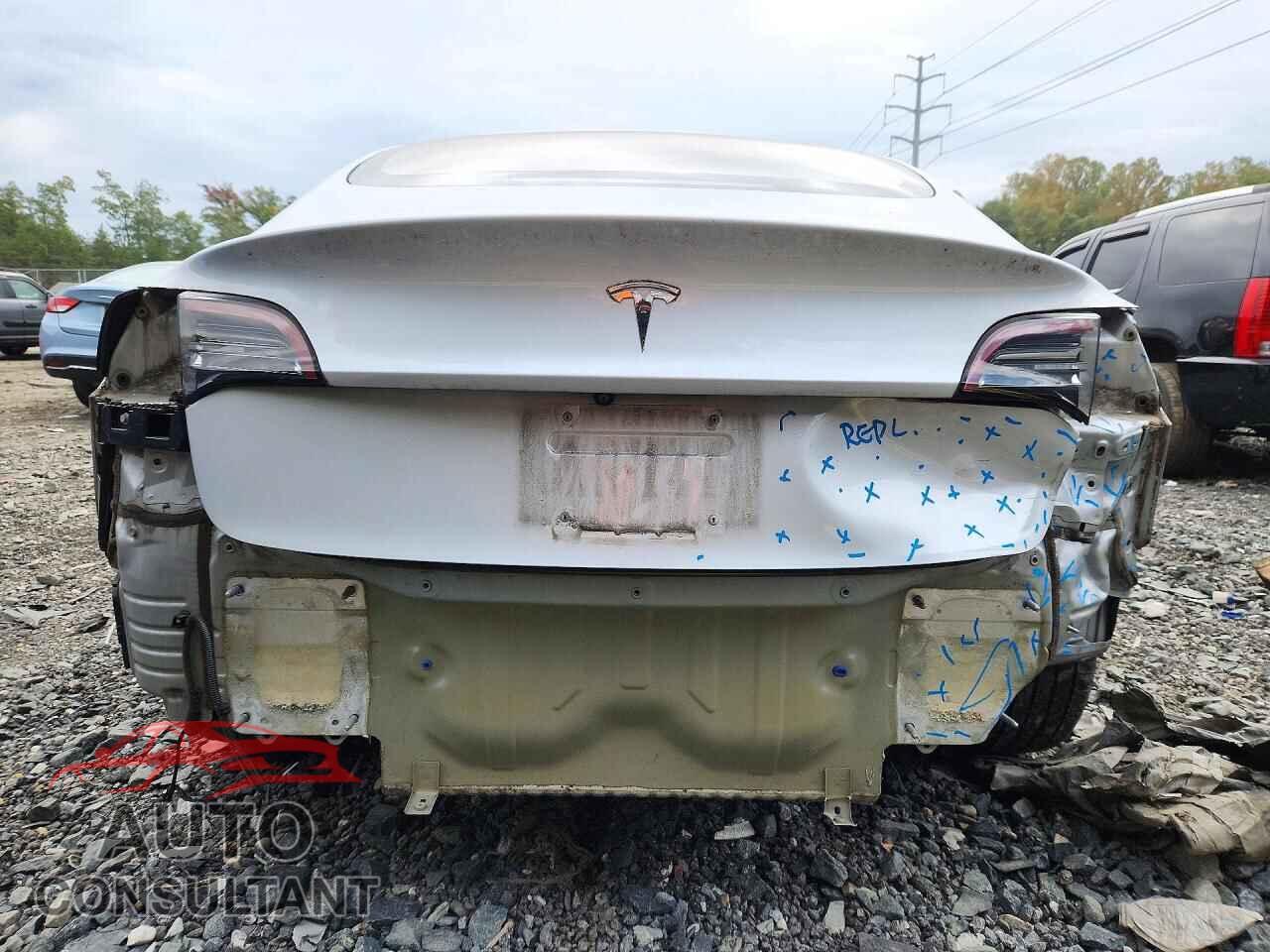 TESLA MODEL 3 2018 - 5YJ3E1EA2JF016564