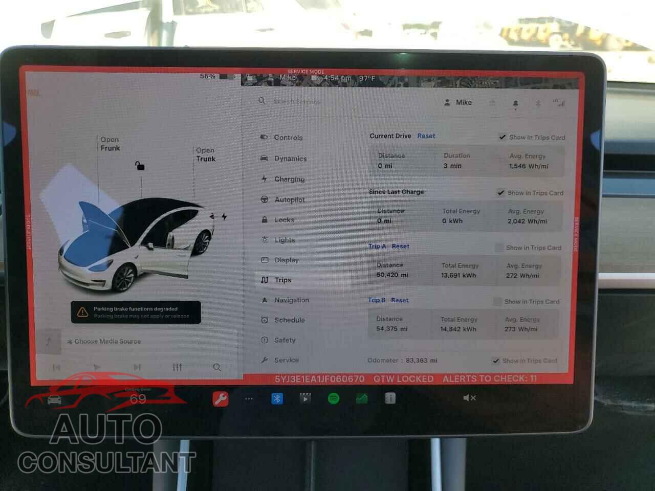 TESLA MODEL 3 2018 - 5YJ3E1EA1JF060670