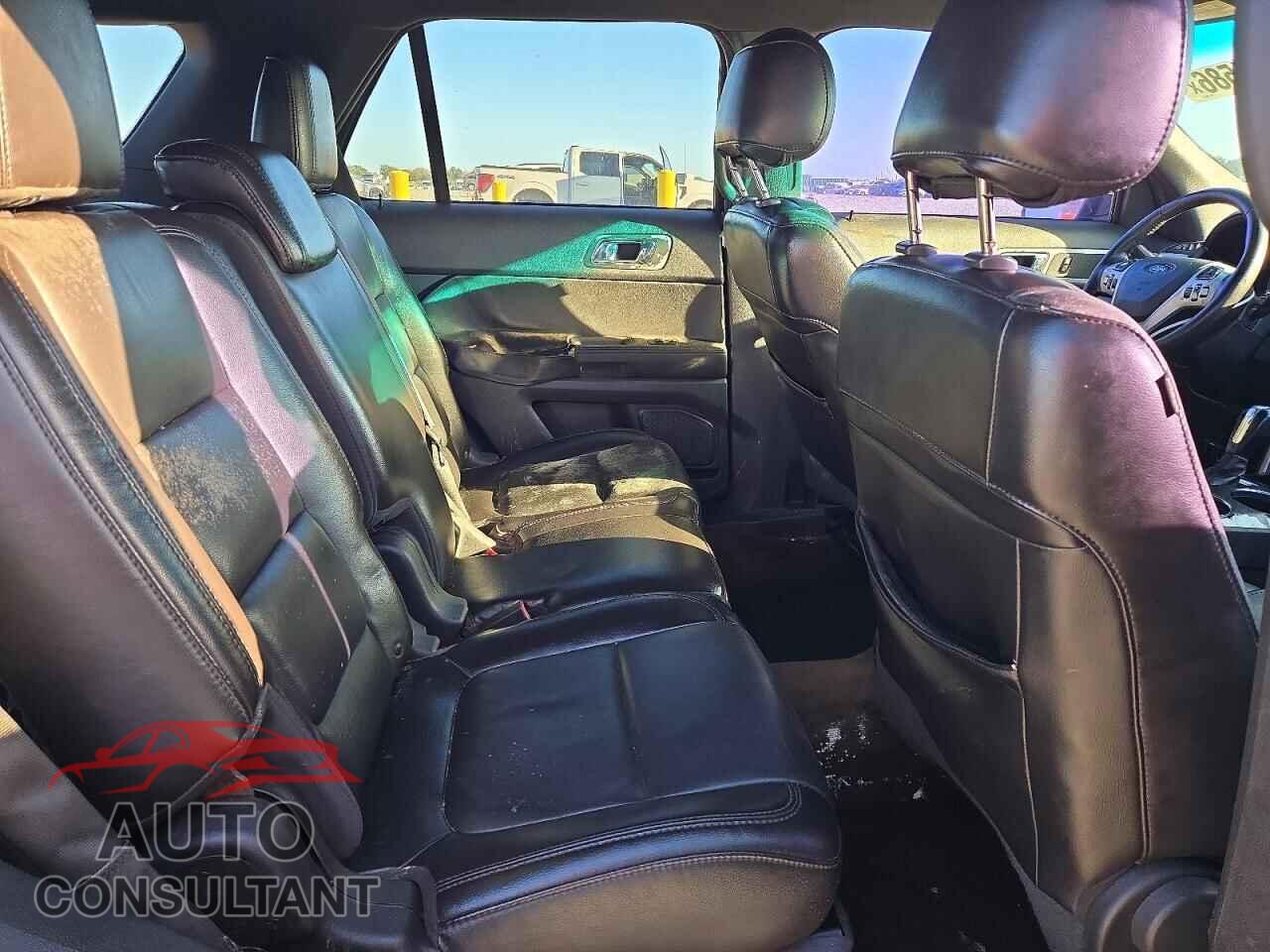 FORD EXPLORER 2013 - 1FM5K7D88DGB81933