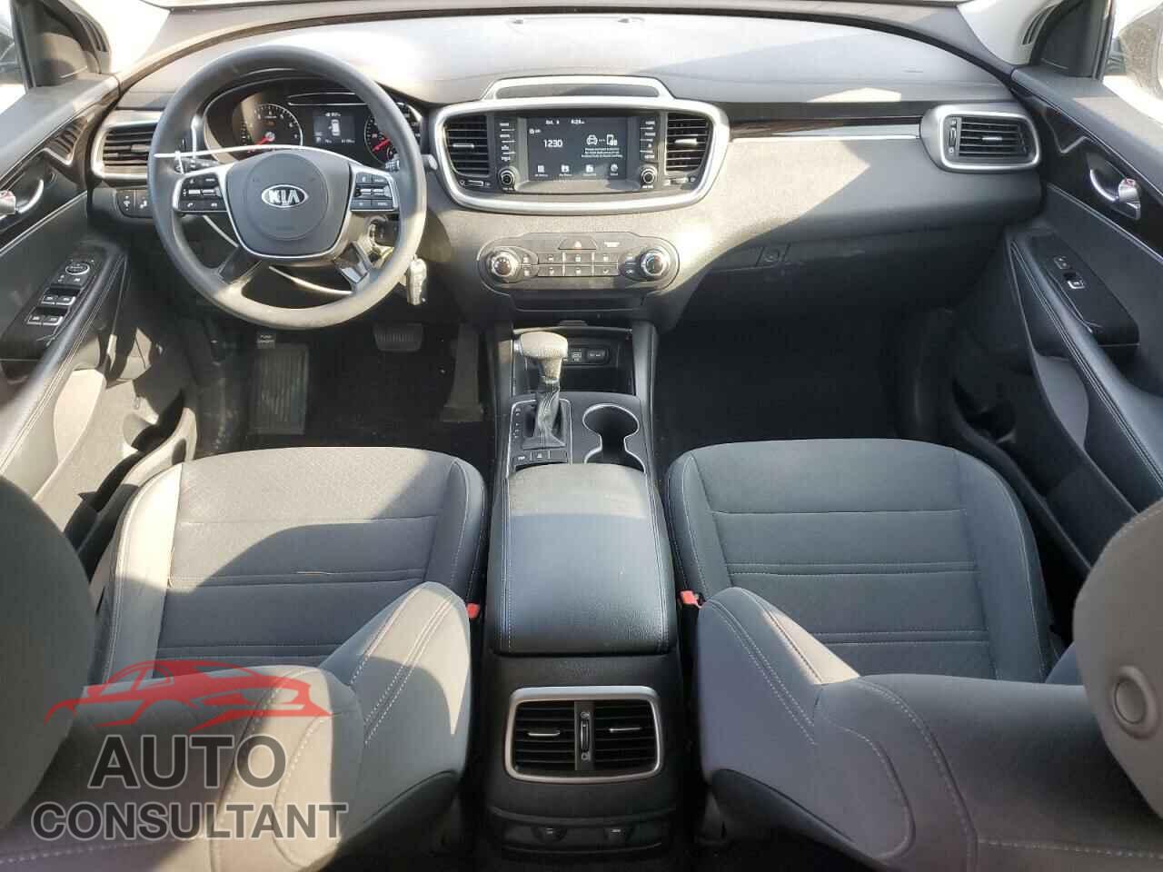 KIA SORENTO 2019 - 5XYPGDA38KG447635