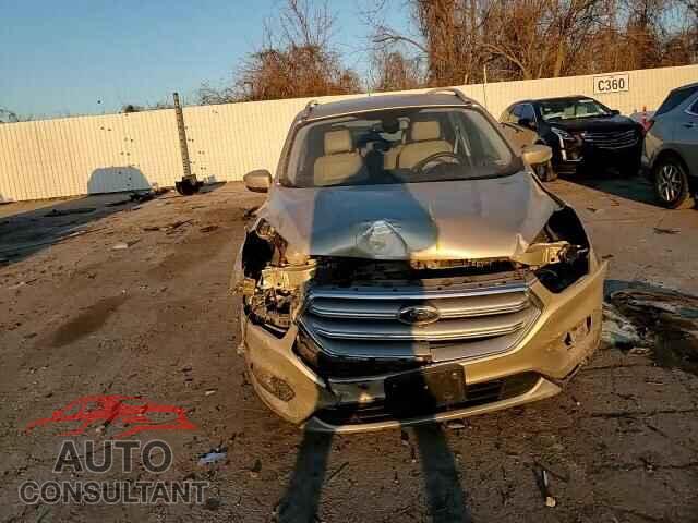 FORD ESCAPE 2017 - 1FMCU0JD3HUE85611